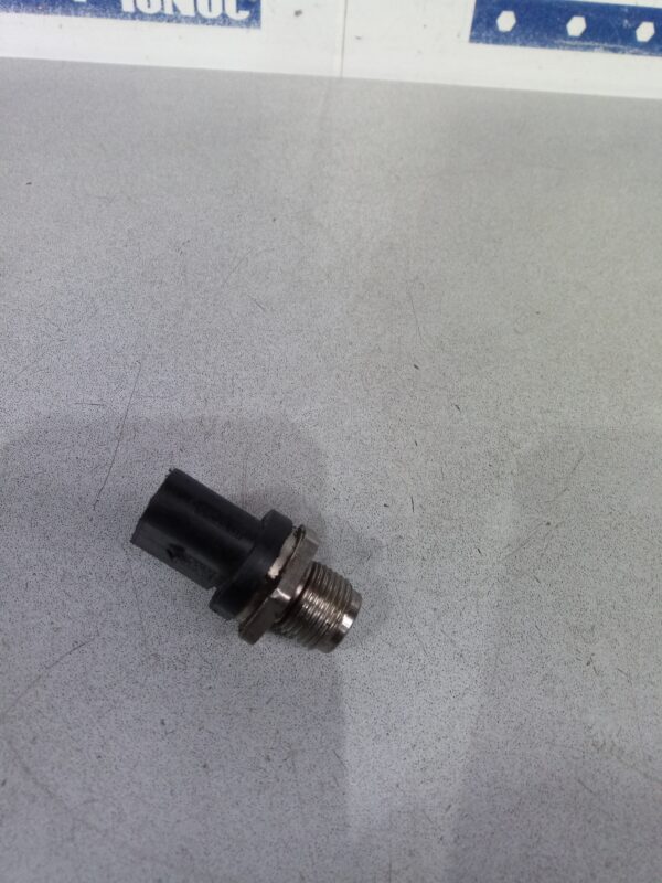 Senzor presiune combustibil 0281002988 2.0 D BMW Seria 3 E90 2004-2013 2.0 D