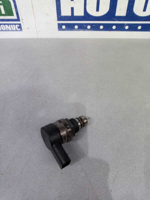 Regulator presiune combustibil 0281002738 2.0 D BMW Seria 3 E90  2004-2013 2.0 D