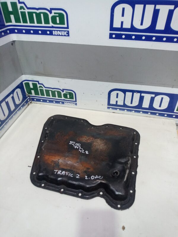Capac baie de ulei motor 8200742428/2.0DCI(Tabla) Renault Trafic 2  2001-2014