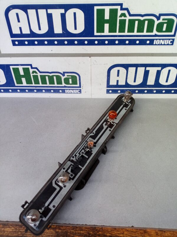 Soclu stop stanga sau dreapta 3917379999 Mercedes-Benz Sprinter 2 2006-2018