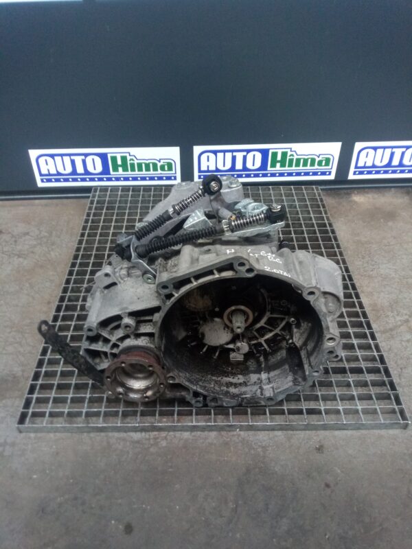 Cutie de viteze manual? (6+1)HDV / 2.0TDI-16V Volkswagen PASSAT B6  2005-2011