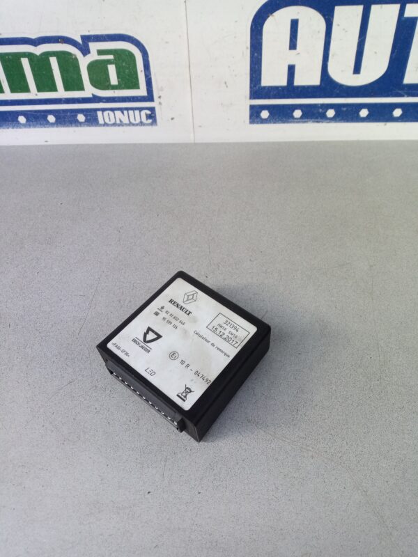 Modul carlig remorcare 8201652645 95599726 Renault Trafic 3  2014-2020