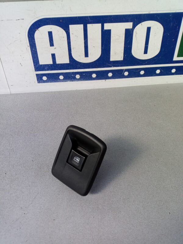 Buton geam dreapta fata 809608963R Renault Trafic 3  2014-2020