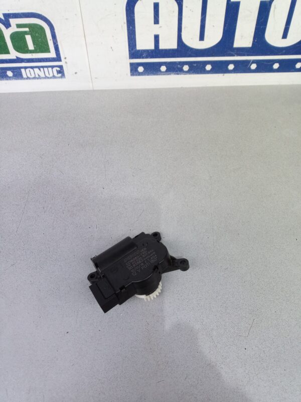 Motoras aeroterma bord 5Q0907511K Skoda Octavia 3 5E 2012-2019
