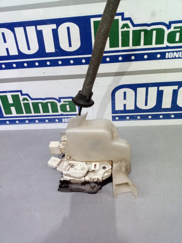 Broasca usa stanga fata 4G1837015 Audi A6 4G (C7)  2011-2018