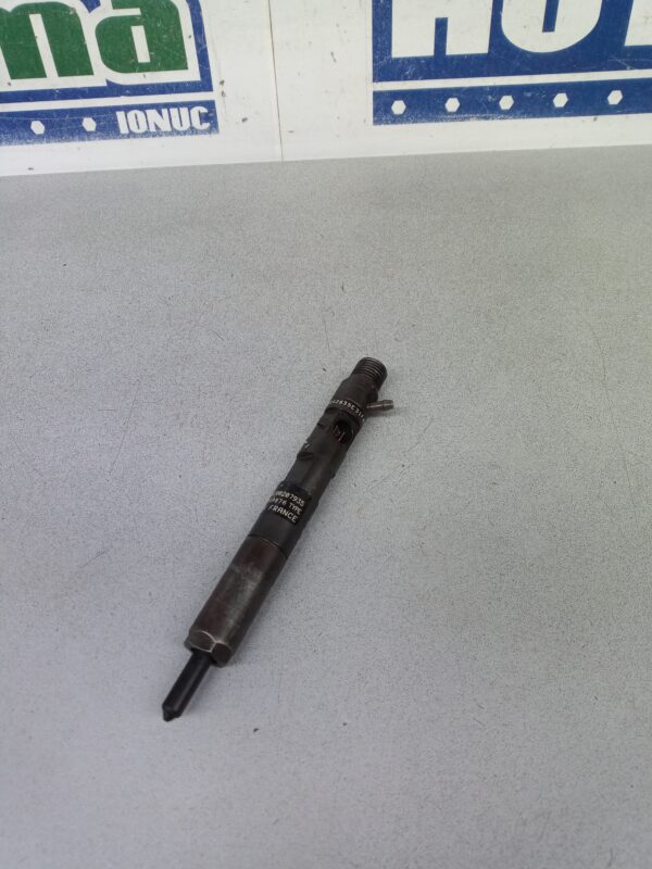 Injector 8200207935 8200049876 EJBR01701Z 1.5 DCI Renault Clio 2  1998-2004