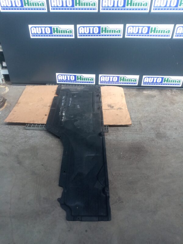 Scut/blindaj sub caroserie stanga 51757009725(pisla) BMW Seria 6 E63/E64  2003-2010