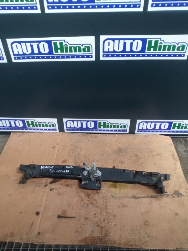 Traversa superioara radiatoare Inchidere capota motor 646174680(plastic) PEUGEOT 1007  2004-2009