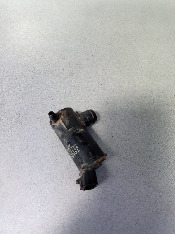 Pompa spalator parbriz 85330-33020 Toyota Rav4 (XA20) 2000-2006