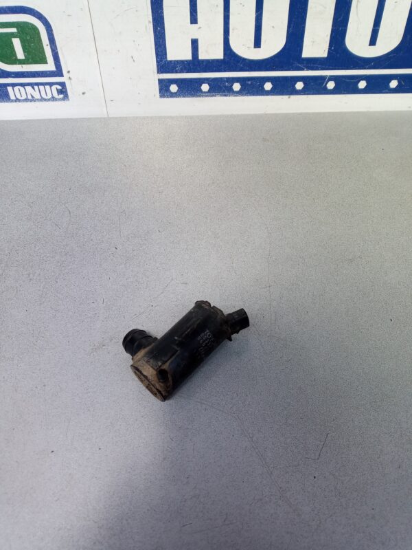 Pompa spalator parbriz 85330-60140 Toyota Rav4 (XA20) 2000-2006