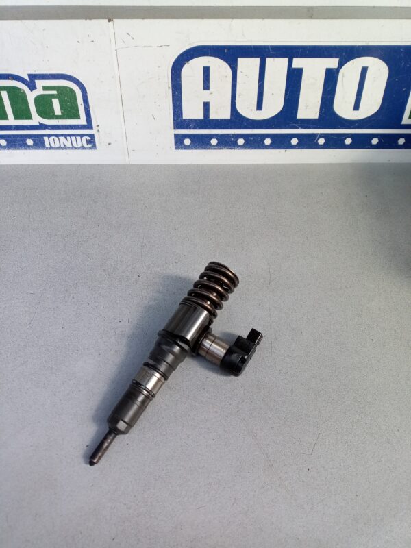 Injector Siemens Continental 03G130073S 2.0 TDI Volkswagen PASSAT B6  2005-2011