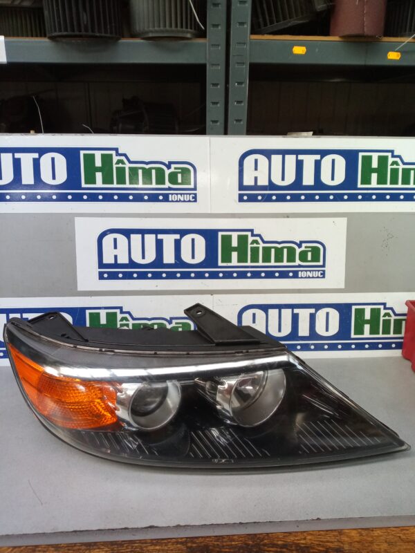 Far dreapta 92102-2P080 Kia Sorento 2 (XM) 2009-2015
