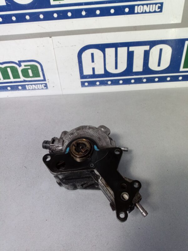 Pompa vacuum 038145209H 2.0 TDI (BLS) Volkswagen PASSAT B6 2005-2011