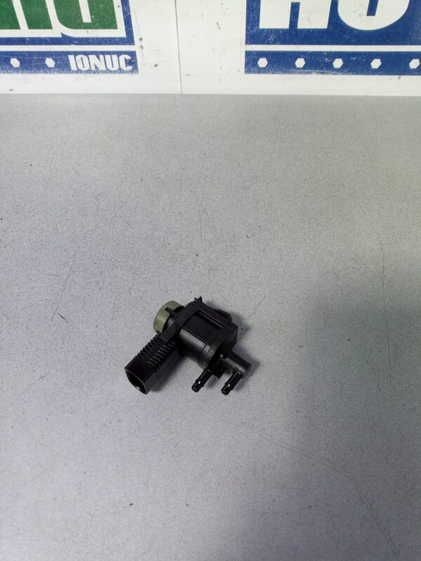 Supapa vacuum 1J0906283C 2.0 TDI (BLS) Volkswagen PASSAT B6  2005-2011