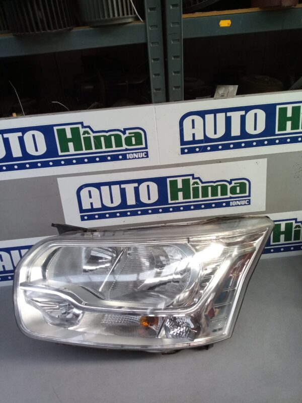 Far stanga BK31-13D153-AF (Ureche rupta) Ford Transit MK7  2014-prezent