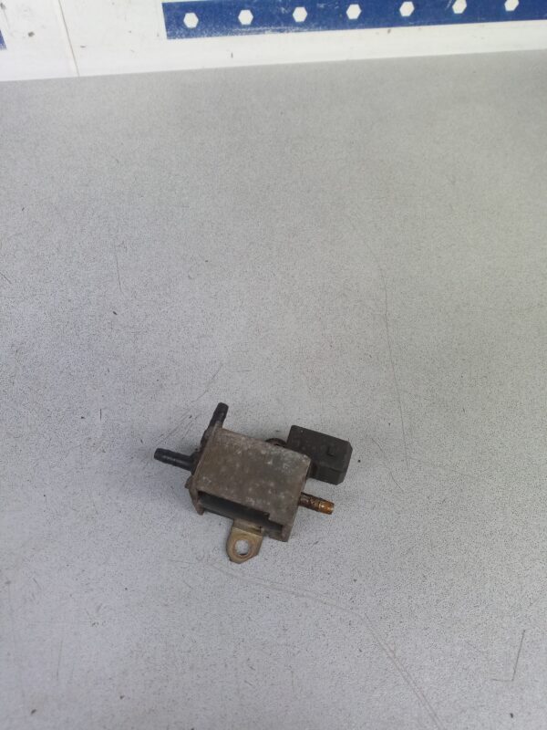 Supapa vacuum 026906283H 2.4 B Audi A4 B5  1994-2001 2.4 B