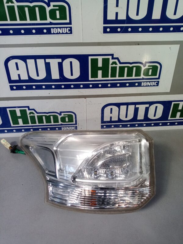 Stop stanga cu LED 8330A789 Mitsubishi Outlander 3 (GF  GG  ZJ  ZL  ZK)  2012-2025