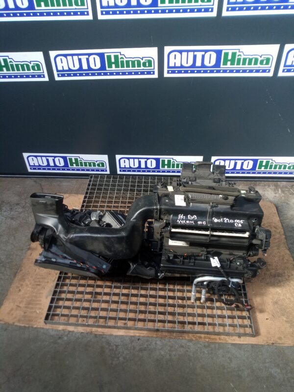 Aeroterma bord 8W1820005BA(volan stanga) Audi A4 B9 8W  2016-prezent