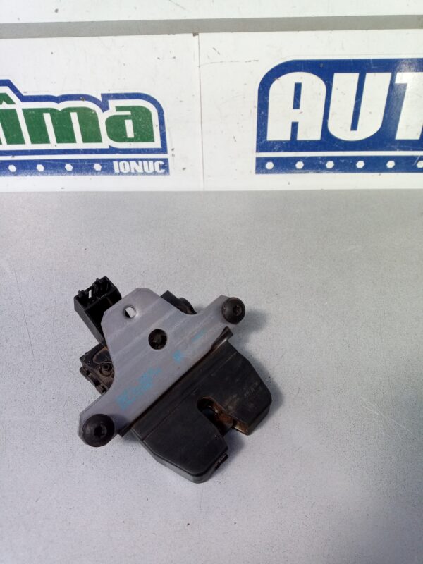 Broasca haion 8M51-R442A66-EA Ford Kuga I (C934) 2008-2012