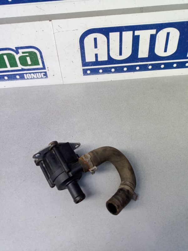 Pompa recirculare apa 31338211 Volvo XC60 MK1  2008-2017