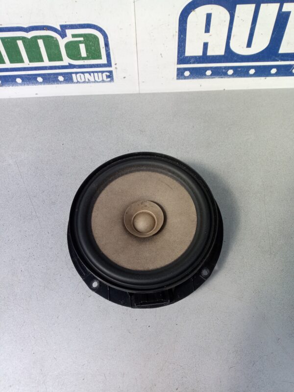 Boxa fata fara cod Volkswagen Polo 9N  2001-2009