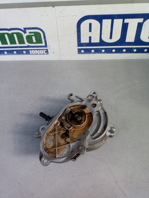 Pompa vacuum 05L145100B 2.0 TDI Volkswagen Golf 8 (CD1) 2019-2022