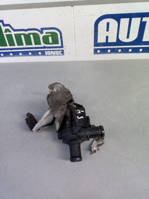 Pompa recirculare apa 5Q0965561B Audi A3 8V 2013-2019