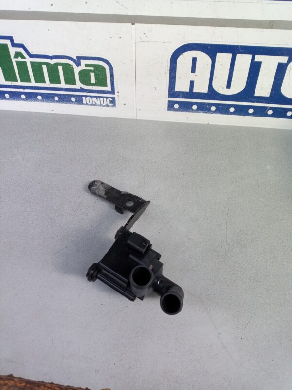 Pompa recirculare apa 5N0965561 Volkswagen Golf 6 5K  2010-2015