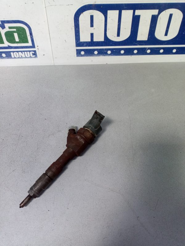 Injector 8200100272 0445110110-B 1.9 DCI Renault Trafic 2  2001-2014