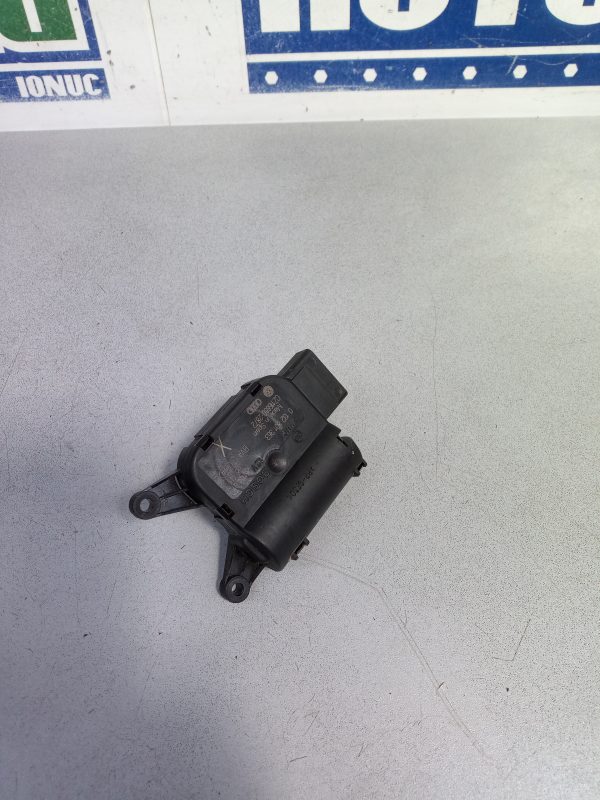 Motoras aeroterma bord 0132801363 Volkswagen PASSAT B6  2005-2011